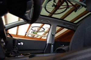 Flat-Bike-Lift über Auto