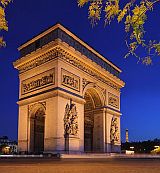 „Arc Triomphe“ von Benh LIEU SONG - Eigenes Werk. Lizenziert unter CC BY-SA 3.0 über Wikimedia Commons - https://commons.wikimedia.org/wiki/File:Arc_Triomphe.jpg#/media/File:Arc_Triomphe.jpg