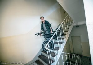 e-bike_im-treppenhaus