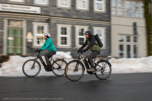 e-bikes-in-winterlicher-umgebung