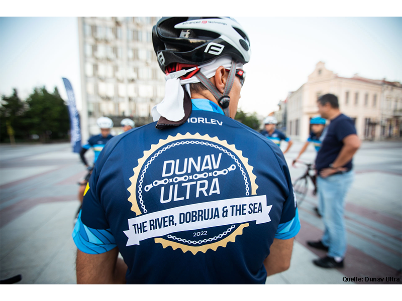 Rückansiocht des Dunav-Ultra-Jersey