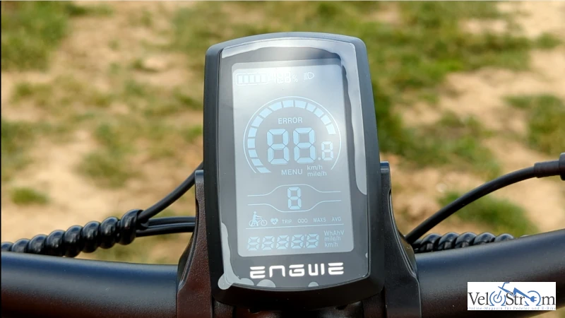 e-bike-engwe-p-26-7-display-bootet