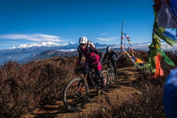 mountainbiker-in-indien